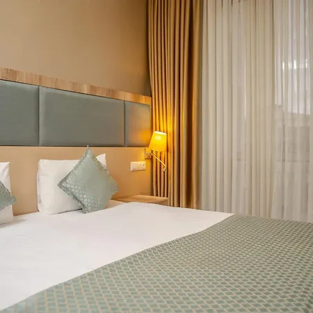 Hotel Mari 4*