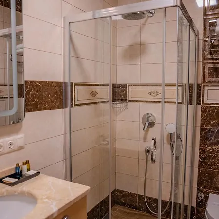 Mari Hotel 4*