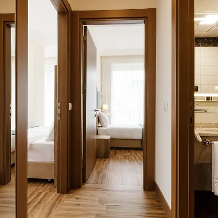 Mari Hotel
