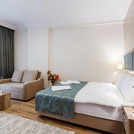 Hotel Mari 4*