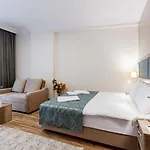 Hotel Mari 4*