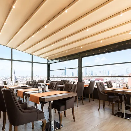 酒店 马里套房酒店