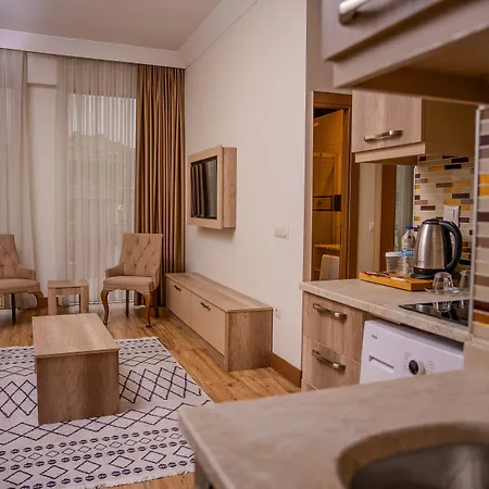 Mari Hotel 4*