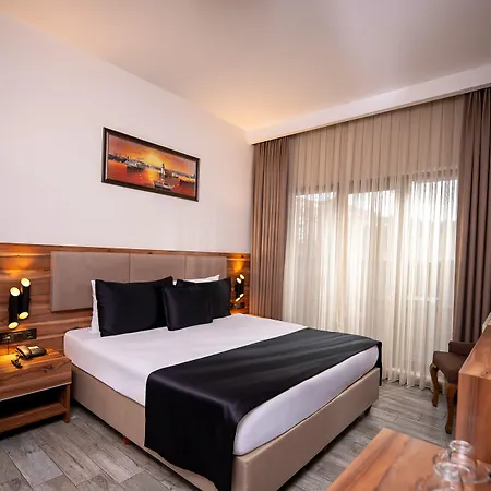Mari Hotel 4*